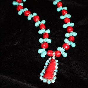 🎉PRICE DROP!🎉 NEW Coral & Turquoise Necklace